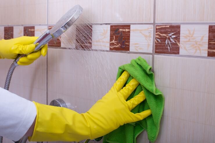 cleaning shower tiles