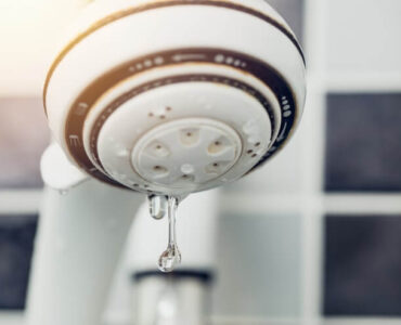 shower head water leak