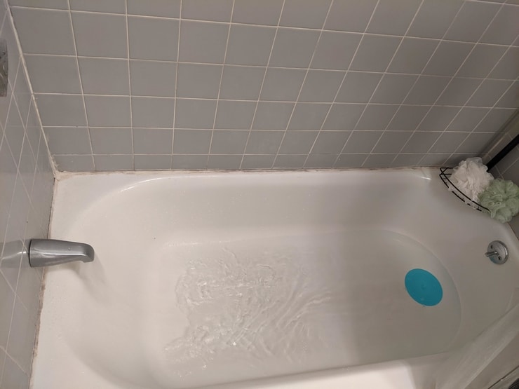Can A Bathtub Drain Be On The Opposite, My Bathtub Won T Drain What Do I Need To